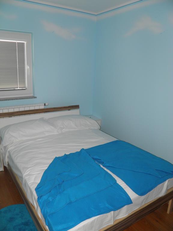 Guesthouse Prenocisca Sirec Potony Szoba fotó